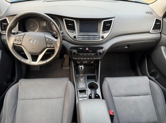 HYUNDAI TUCSON