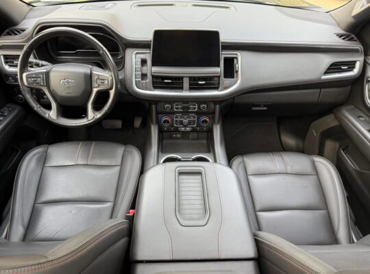 CHEVROLET TAHOE RST