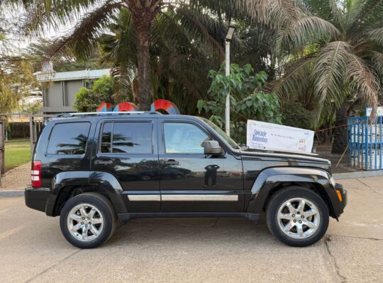 JEEP LIBERTY LIMITED
