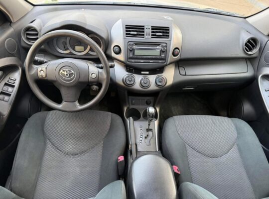 TOYOTA RAV4 SPORT