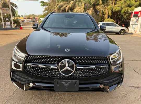 MERCEDES GLC 300 4MATIC