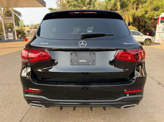 MERCEDES GLC 300 4MATIC