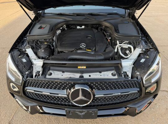 MERCEDES GLC 300 4MATIC