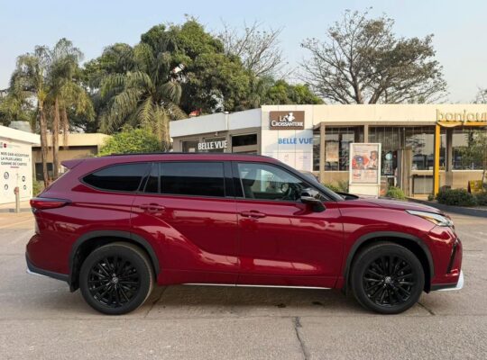 TOYOTA HIGHLANDER XSE