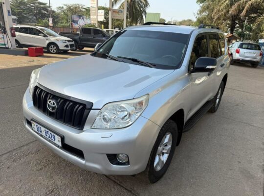 TOYOTA TXL PRADO