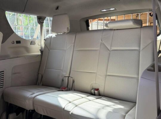CADILLAC ESCALADE 600