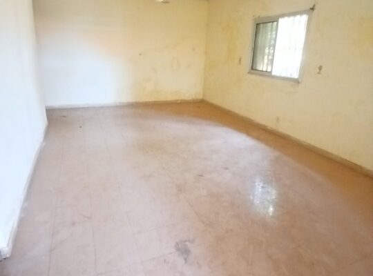 EN #LOCATION #Disponible à #LOUER À #PETIT_SIMBAYA
