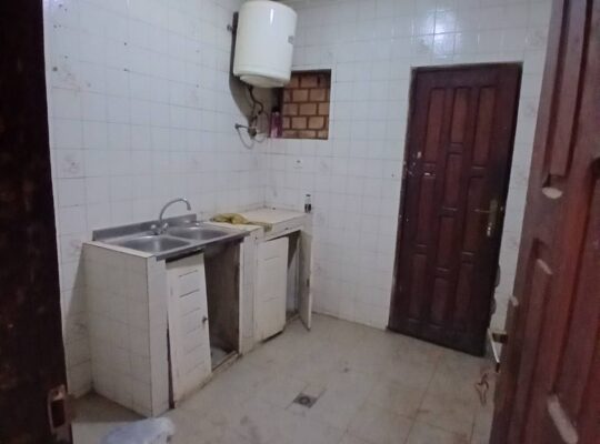 EN #LOCATION #Disponible à #LOUER À #PETIT_SIMBAYA