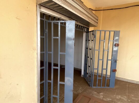 LOCATION D’UNE ( NOUVELLE BOUTIQUE ) À LANSANAYAH