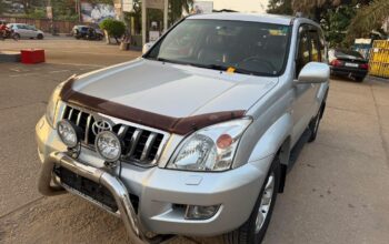 TOYOTA LAND CRUISER