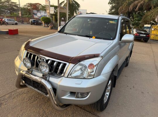TOYOTA LAND CRUISER