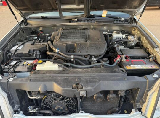 TOYOTA LAND CRUISER