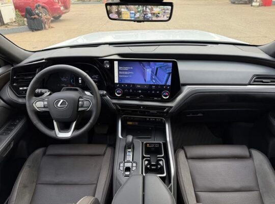 LEXUS TX350