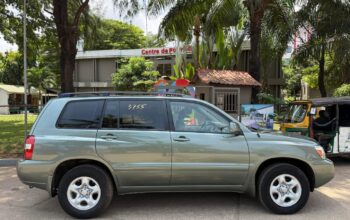 TOYOTA HIGHLANDER