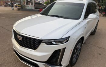 CADILLAC XT6