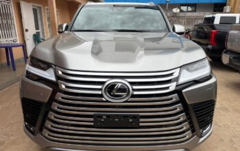 LEXUS LX 600