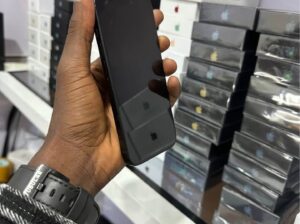IPHONE 15 SIMPLE