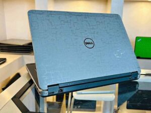 DELL LATITUDE