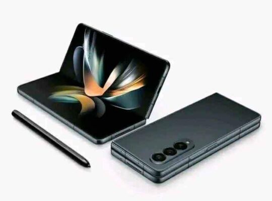 SAMSUNG Z FLOD 3
