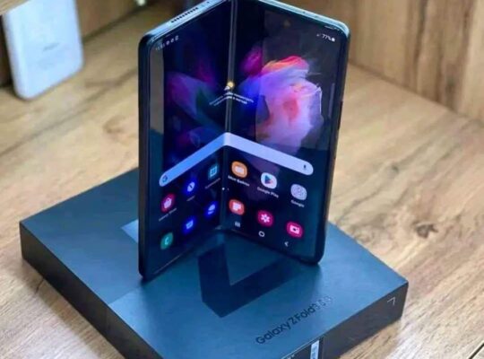 SAMSUNG Z FLOD 3