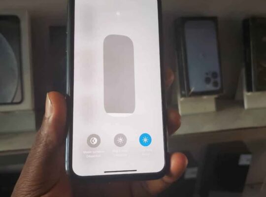 IPHONE 11 PRO
