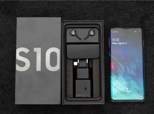 SAMSUNG S10