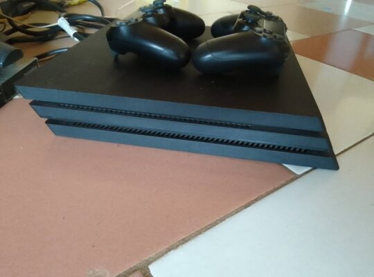PS4 PRO