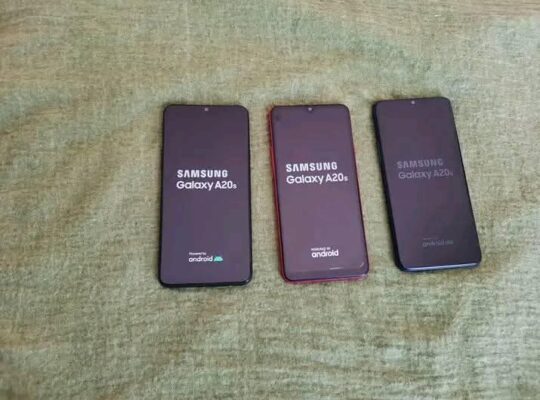 SAMSUNG A20S