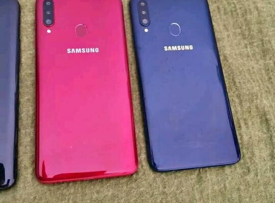 SAMSUNG A20S