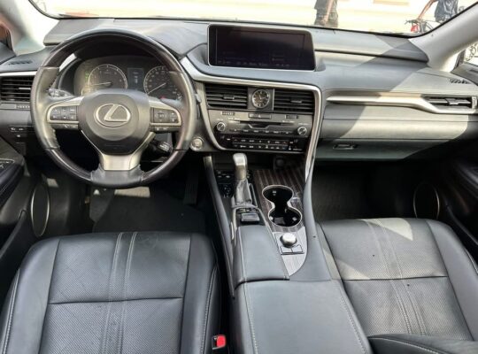 LEXUS