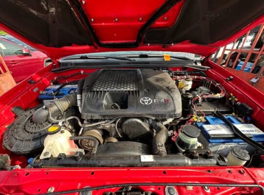 TOYOTA HILUX