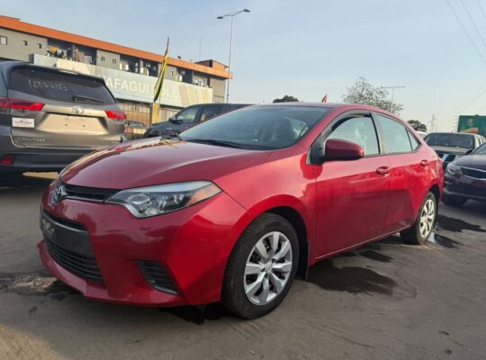 TOYOTA COROLLA