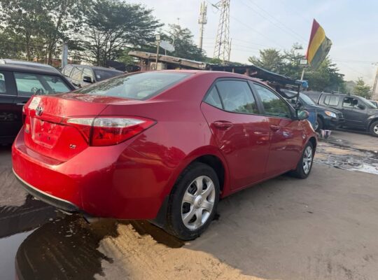 TOYOTA COROLLA