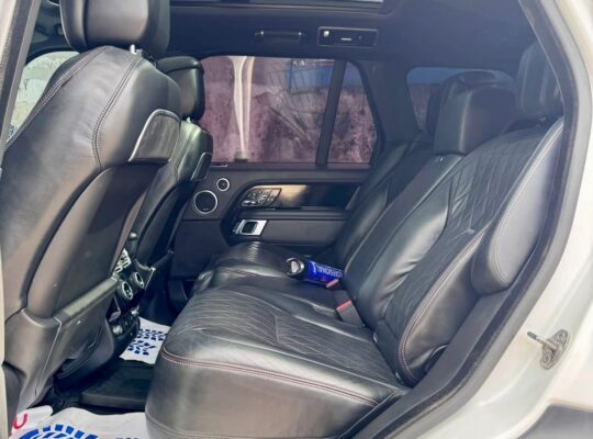 RANGE ROVER VOGUE