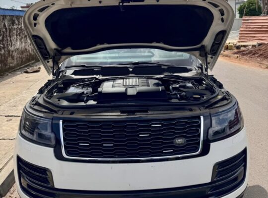 RANGE ROVER VOGUE