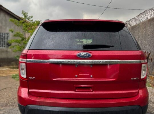 FORD EXPLORER