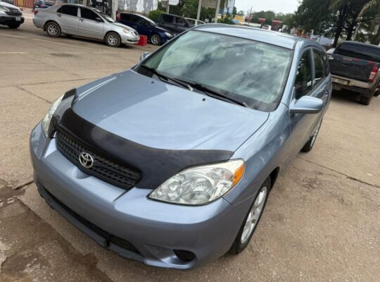 TOYOTA MATRIX XR