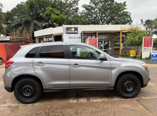 MITSUBISHI RVR SPORT