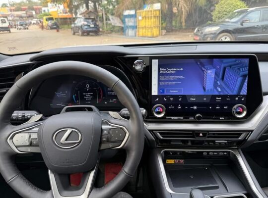 LEXUS TX350