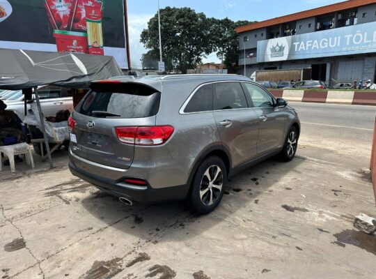 KIA SORENTO