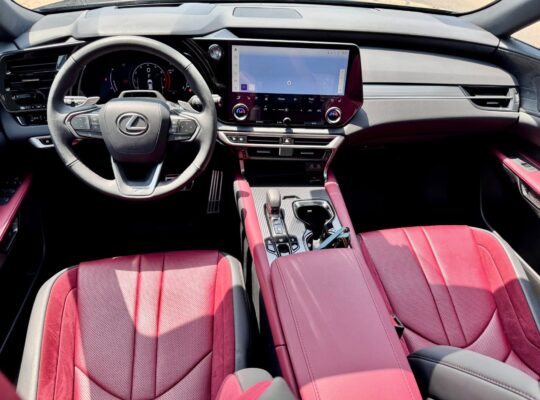 LEXUS