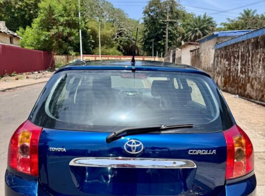 TOYOTA COROLLA