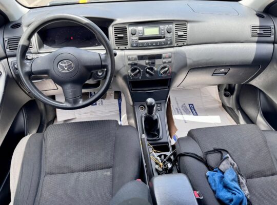 TOYOTA COROLLA