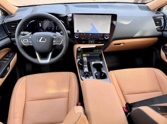 LEXUS