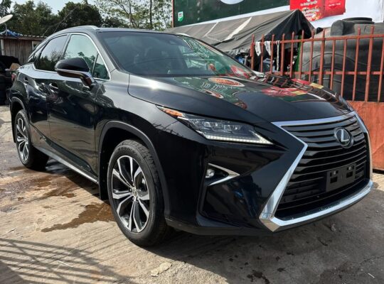 LEXUS