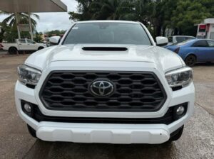 TOYOTA TACOMA
