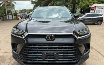 TOYOTA HIGHLANDER