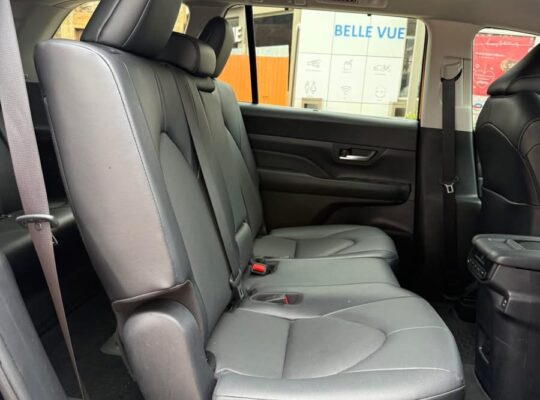 TOYOTA HIGHLANDER