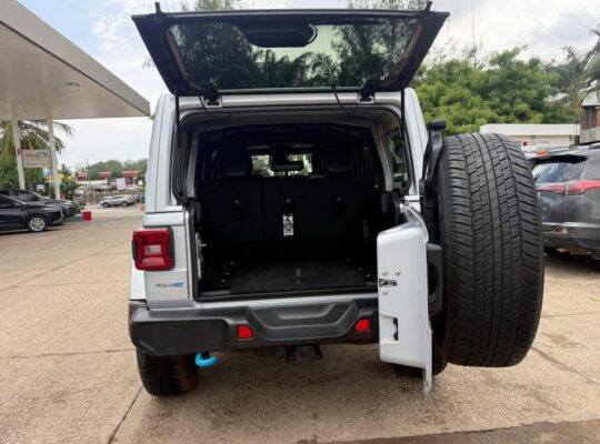 JEEP SAHARA