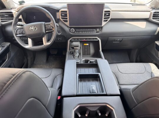 TOYOTA TUNDRA